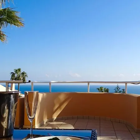 Malibu Mansion Club La Costa World With Sea View And Hydromassage Bath In Mijas Costa Lägenhet *